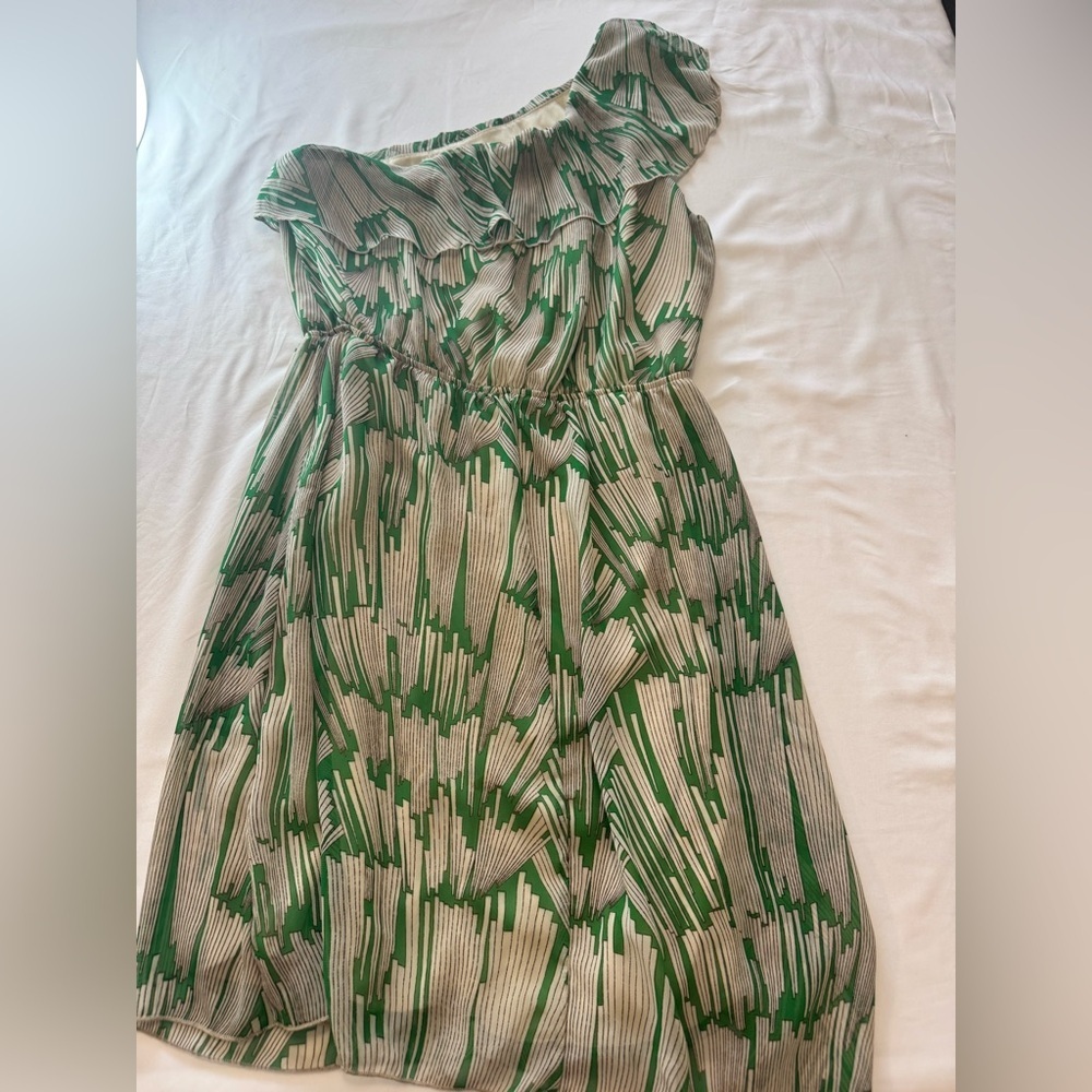 Asymmetrical One-Shoulder Green Patterned Ruffle Dress